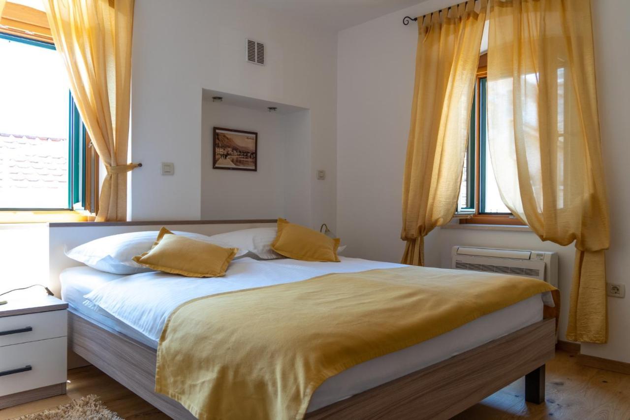 Apartments Linda Макарска Екстериор снимка