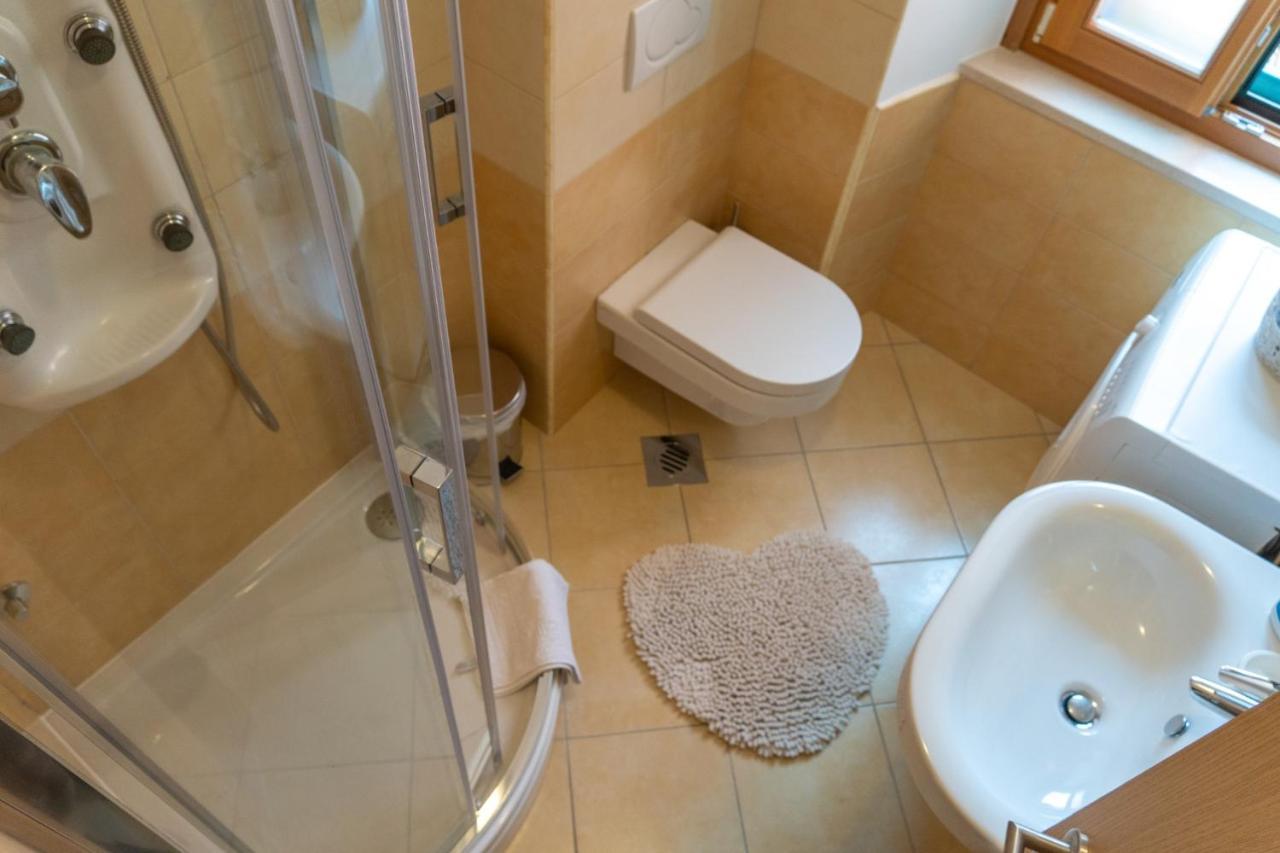 Apartments Linda Макарска Екстериор снимка