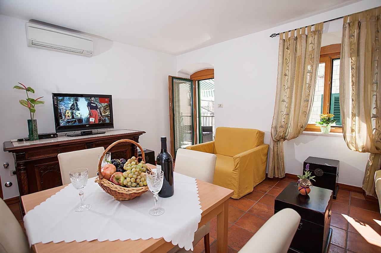Apartments Linda Макарска Стая снимка