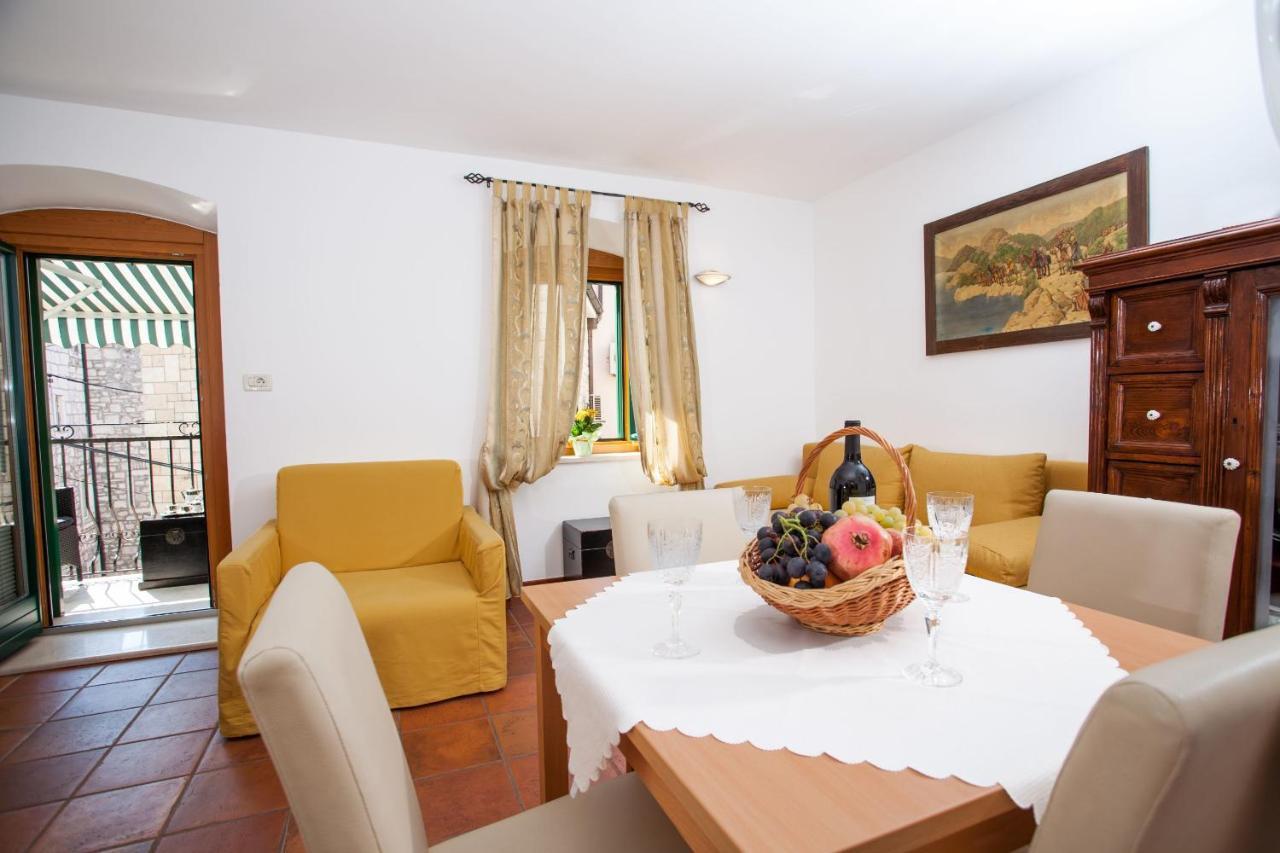 Apartments Linda Макарска Стая снимка