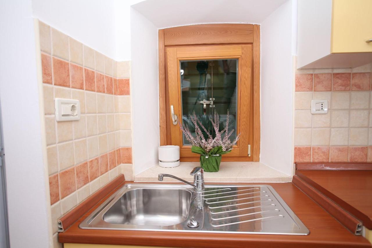 Apartments Linda Макарска Стая снимка