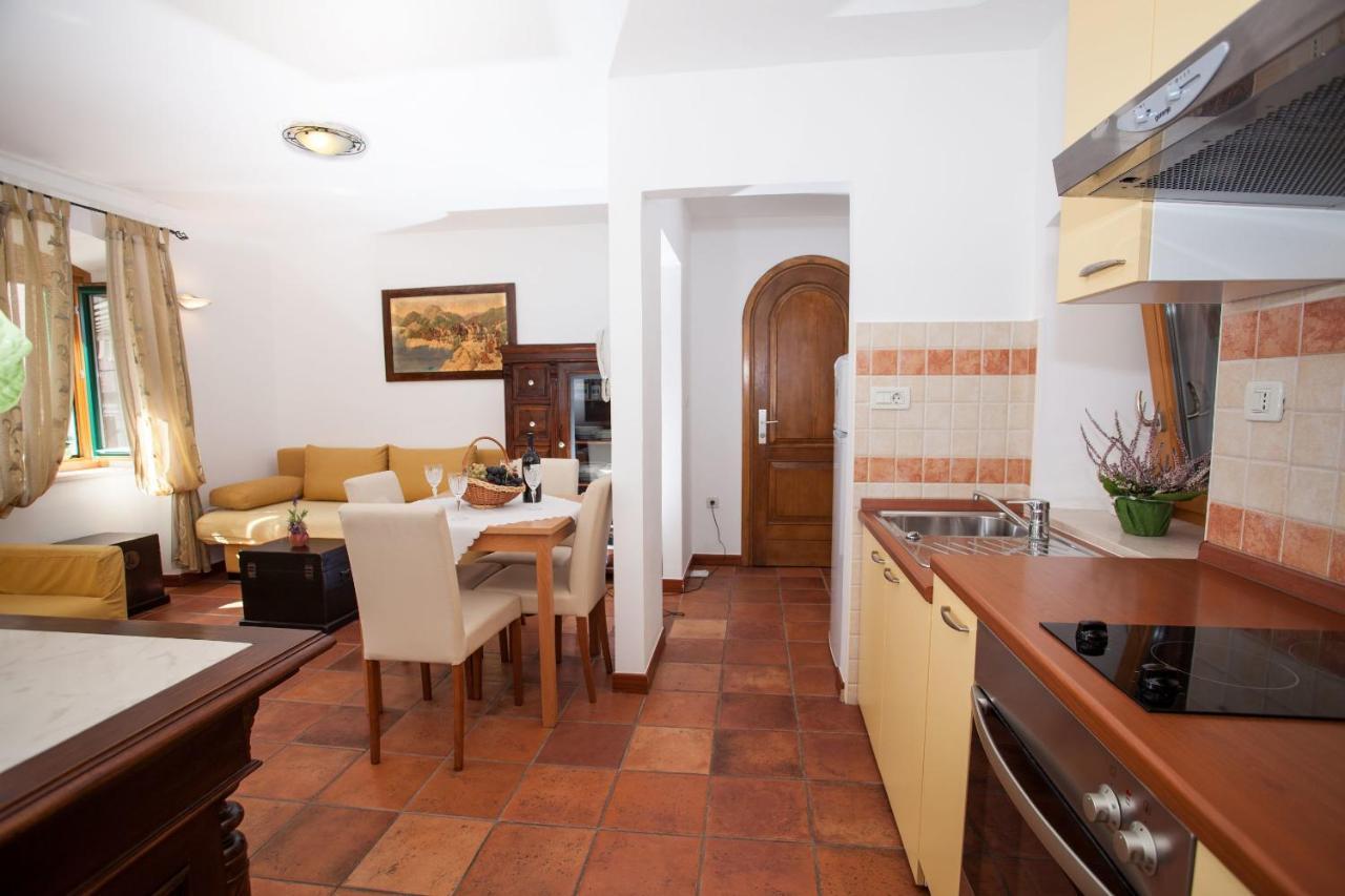 Apartments Linda Макарска Стая снимка