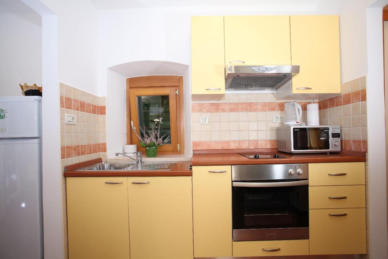 Apartments Linda Макарска Стая снимка